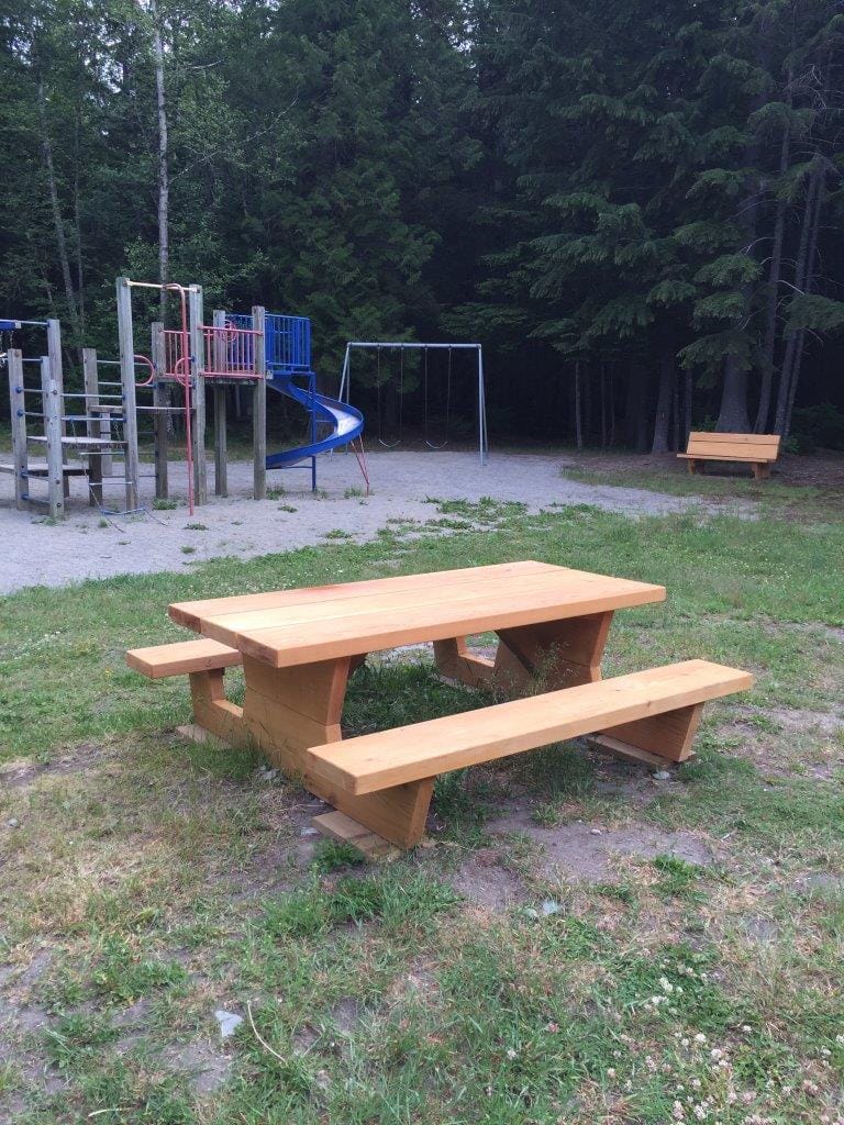 Nusatsum Playground and Picnic Area - Hagensborg